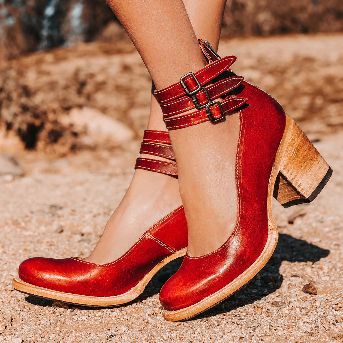 Izzy | Leather Pumps