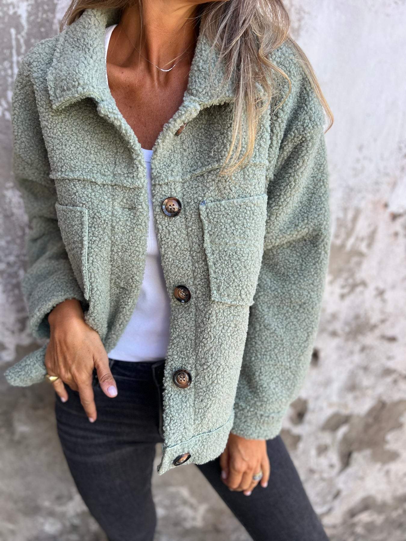 Kelly – Cozy coat for chilly days