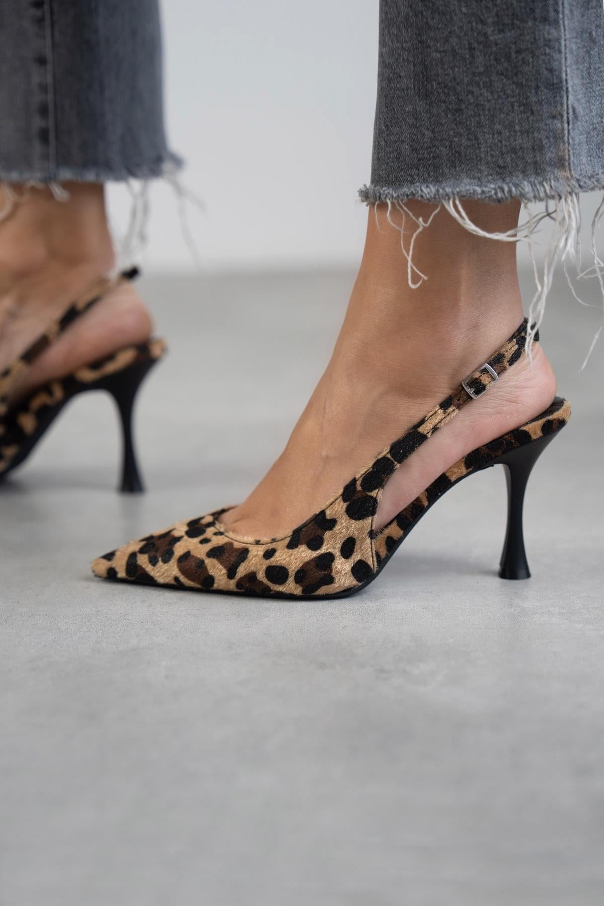 June – Suede Orthopedic Sandals